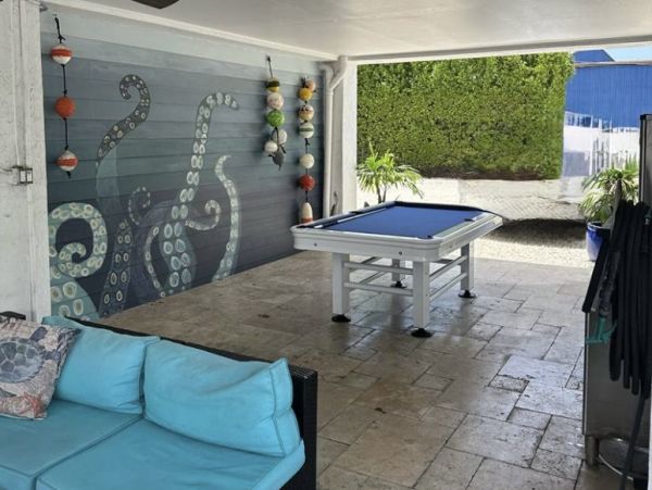 Adorable Waterfront Pool Home in Tavernier, FL - Your Perfect Florida Keys Getaway